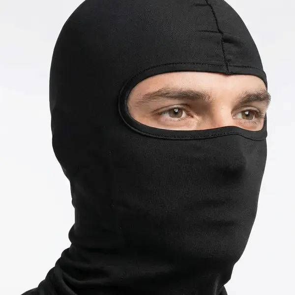 מסכת פנים לייקרה (מסכת מעצרים)